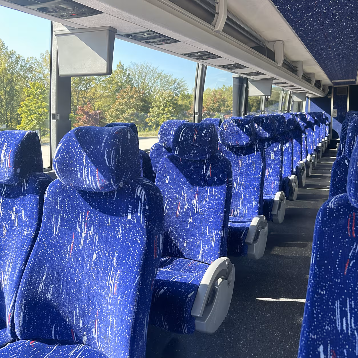 charter bus shuttle service between miami gardens and miami international airport mia