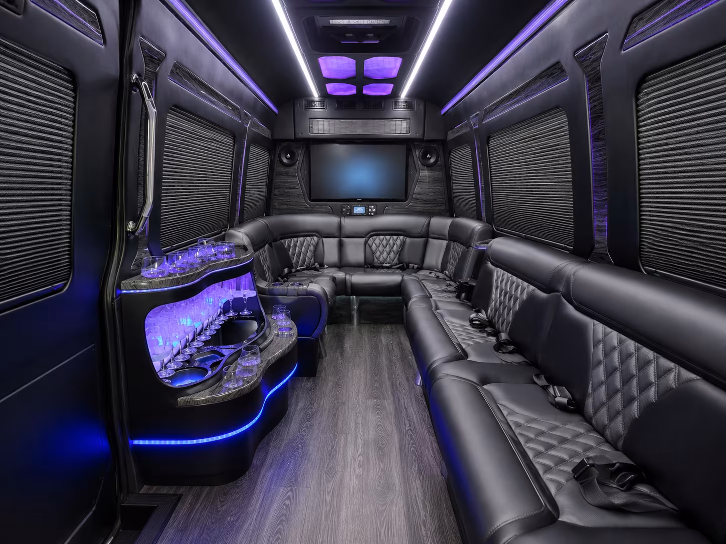 miamigardenscharterbusservices com makes finding a cross county commuter shuttle simple