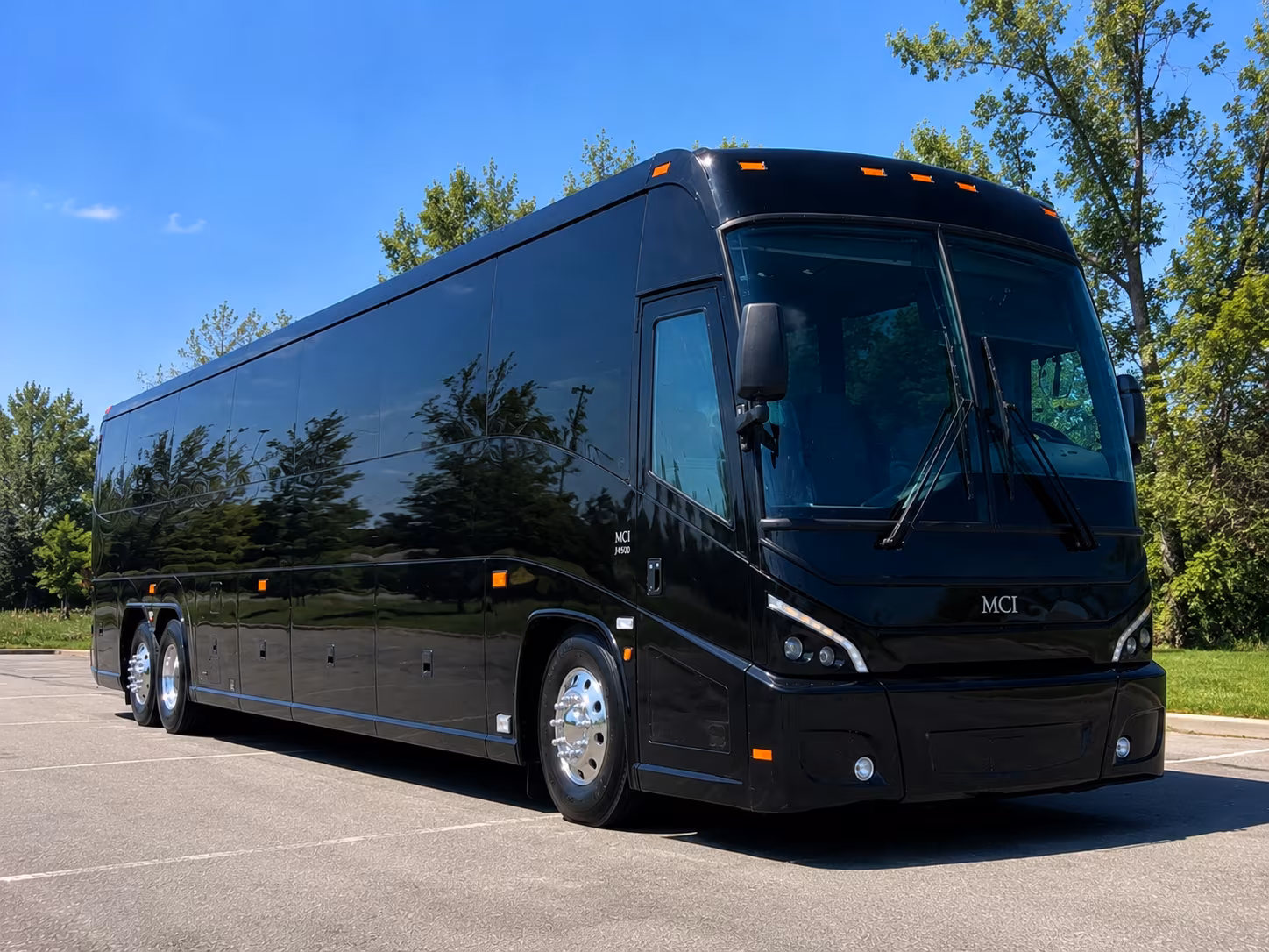 shuttle guests between miami gardens hotels and south florida wedding venues